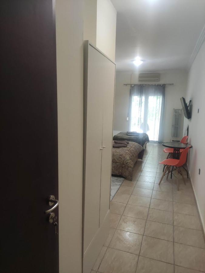 G M 3 Rooms Kentpo In The Heart Of The City Larissa Exterior foto